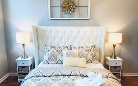 Upscale 2Bd/1.5Ba Townhome Mins To Jhh & Downtown
